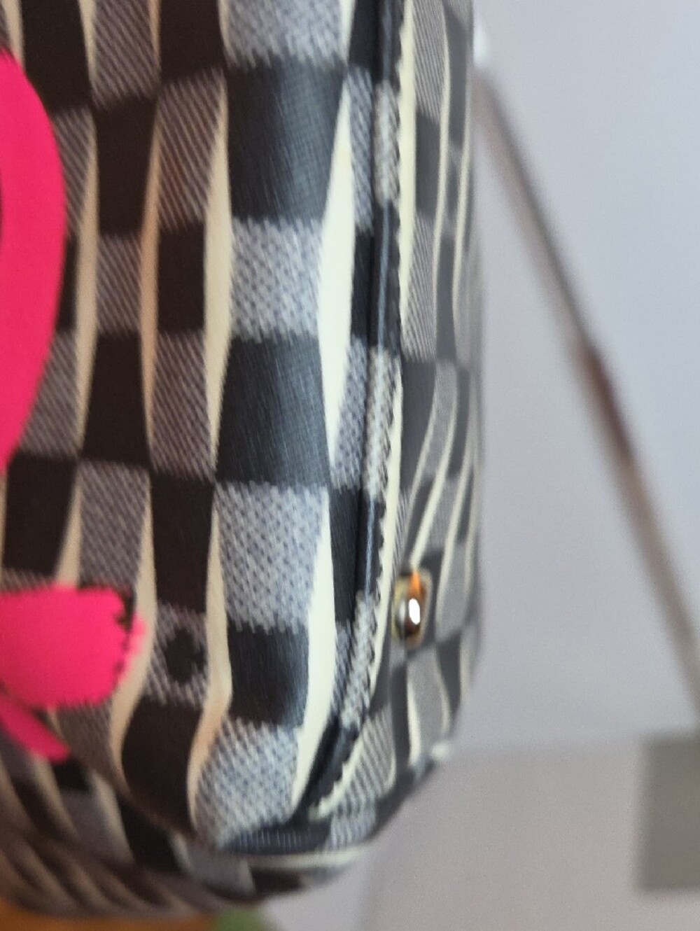 Kate Spade New York Signature Spade Tote Bag - Picture 7 of 10